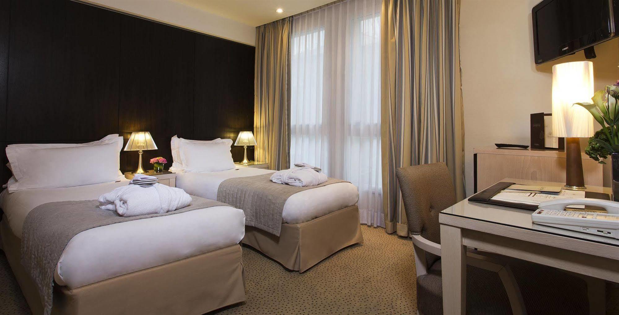 Hotel Le Pera Paris Zimmer foto